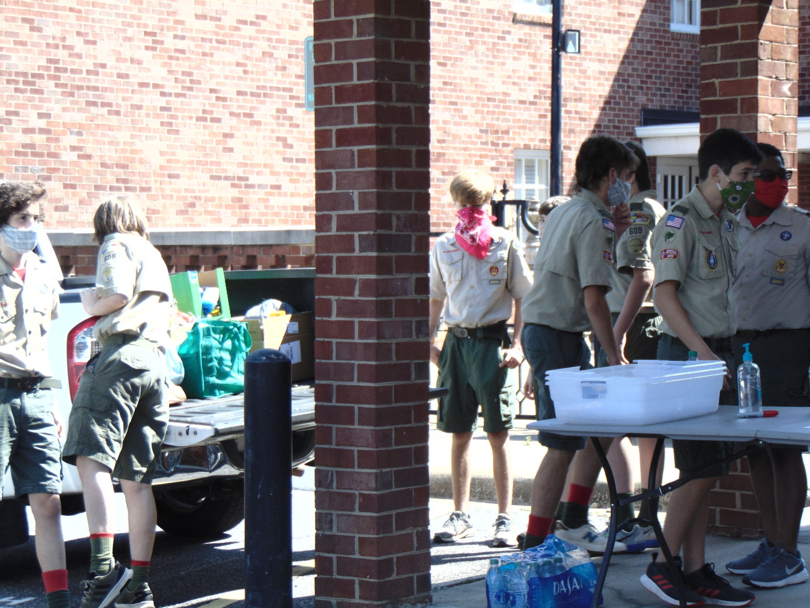 Boy Scouts food drive (15).JPG